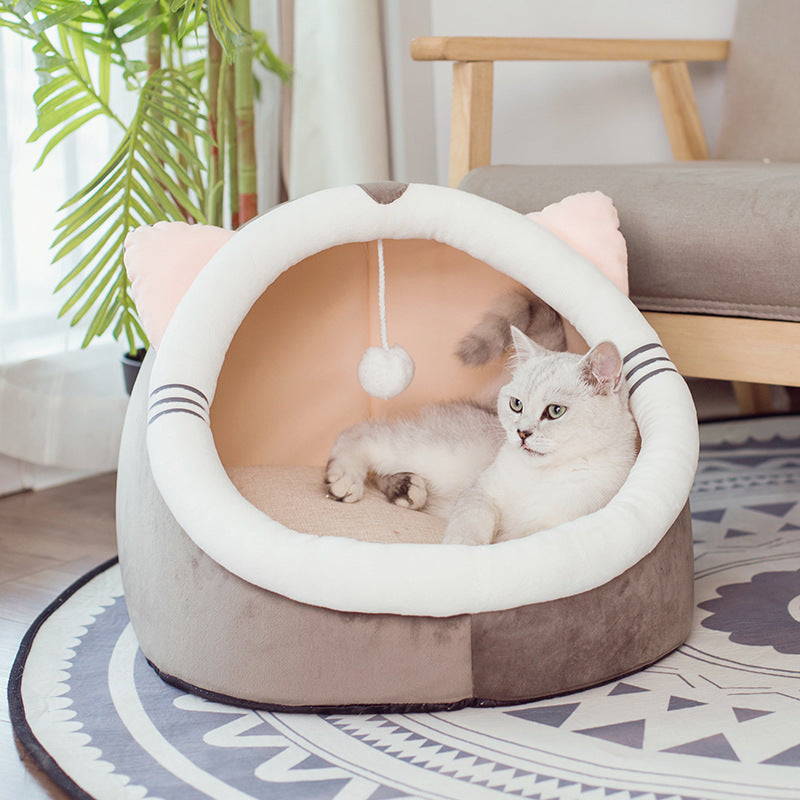 Winter kennel with pendulum for cats