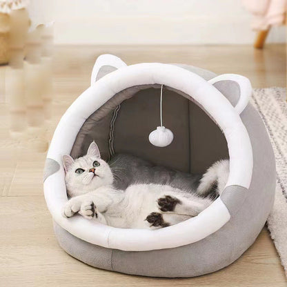 Winter kennel with pendulum for cats